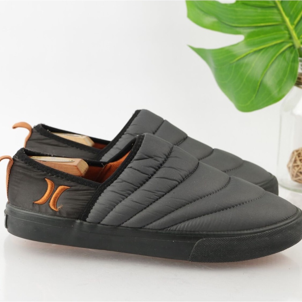NWT Hurley Men's Puff Chukka Slip On Snow Shoe